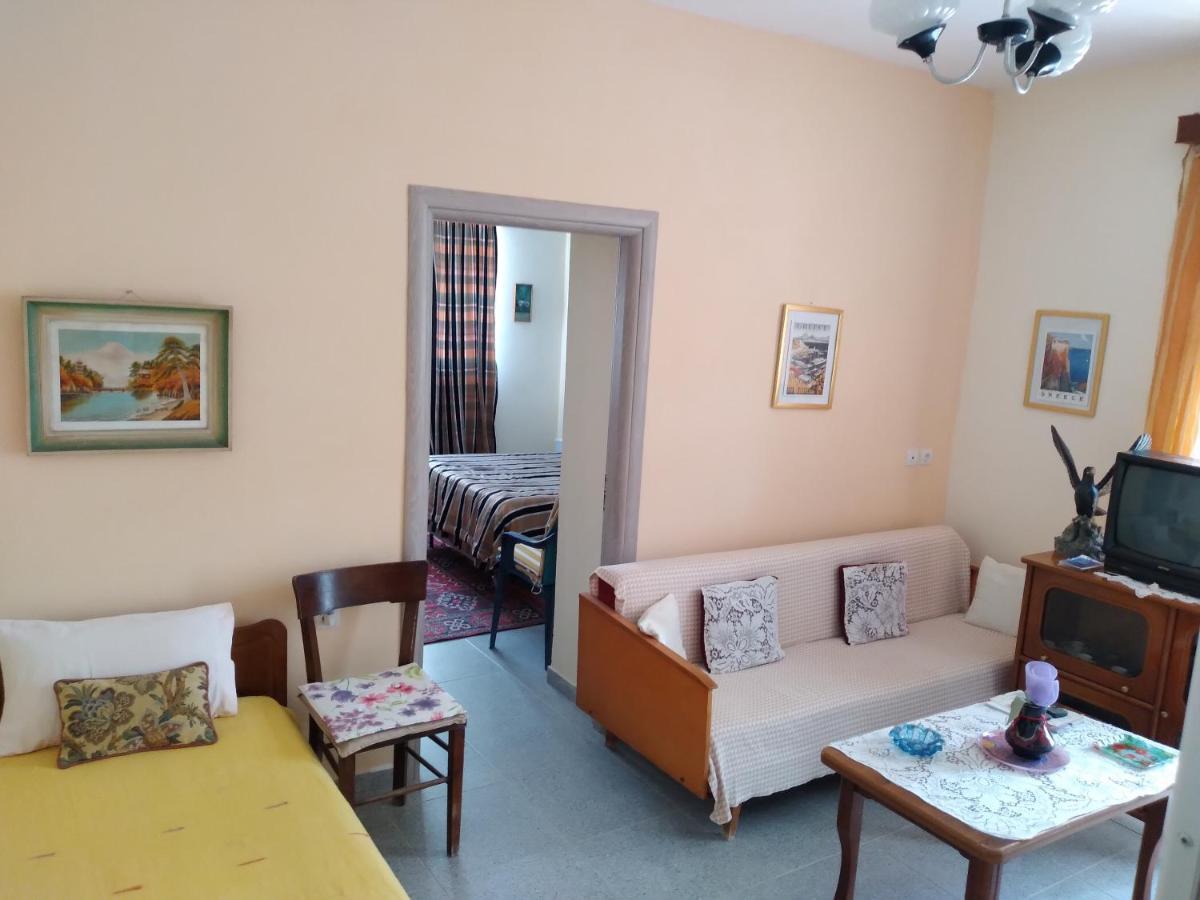 Condo Central Apartment Sarandë Esterno foto