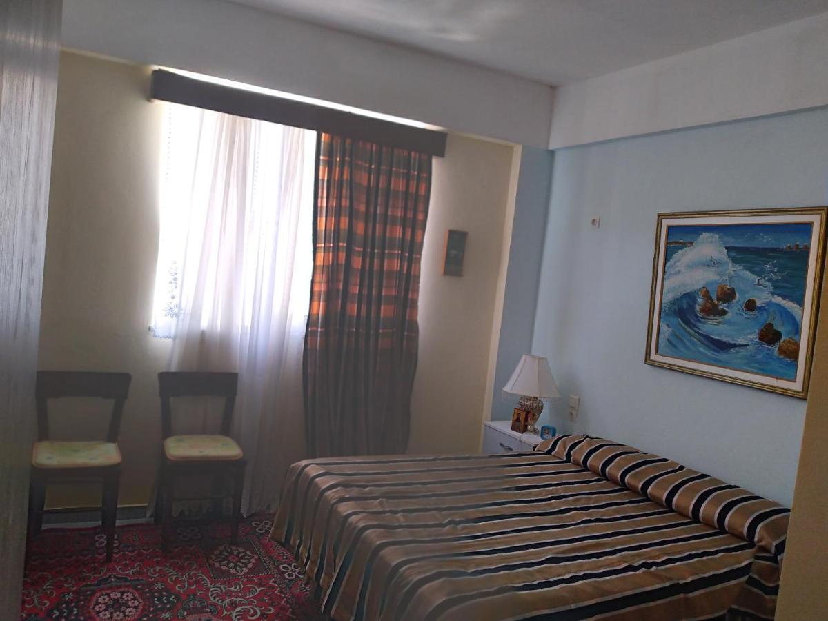 Condo Central Apartment Sarandë Esterno foto