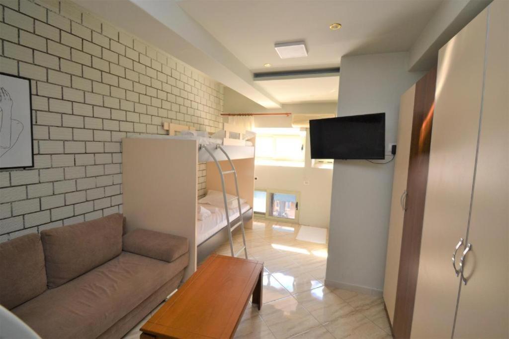 Condo Central Apartment Sarandë Esterno foto