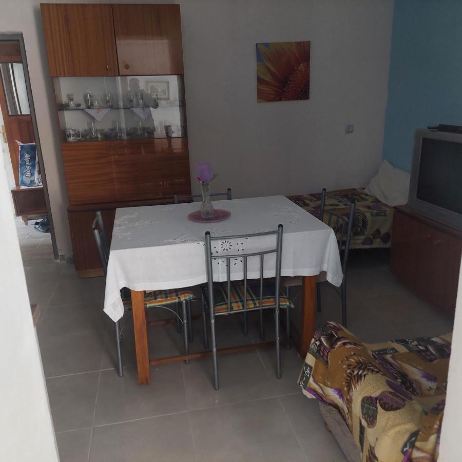 Condo Central Apartment Sarandë Esterno foto