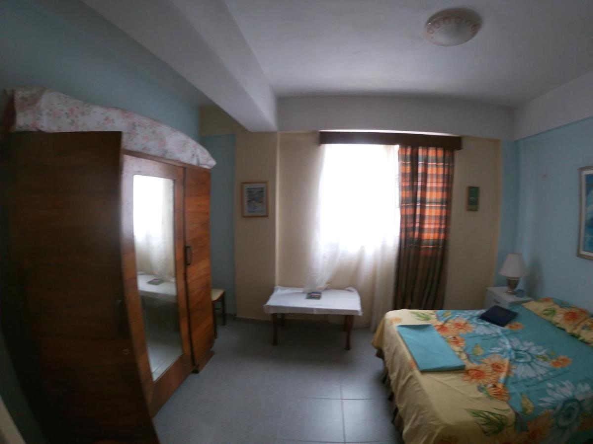 Condo Central Apartment Sarandë Esterno foto